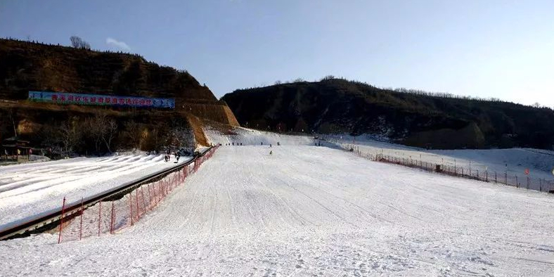 曹溪和滑雪场