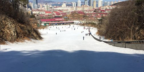 塔山滑场雪