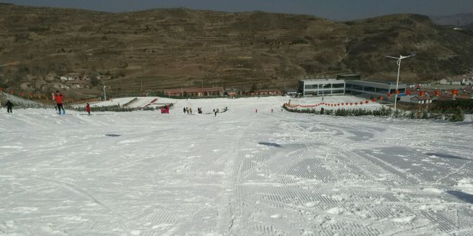 六盘山化雪场