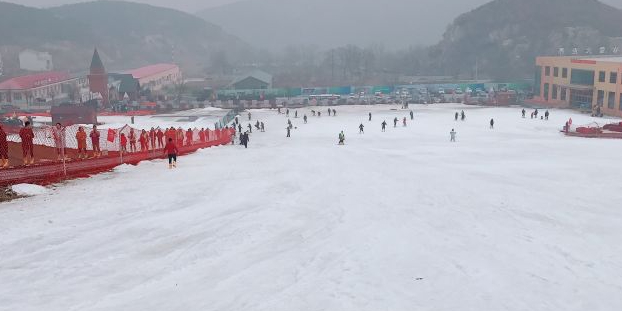 青岛月季山冰雪大世界