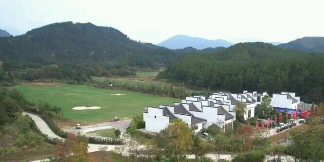 绿地·黄山卧虎高尔夫俱乐部