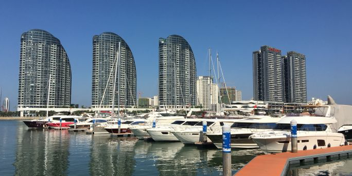 三亚鸿洲国际游艇会