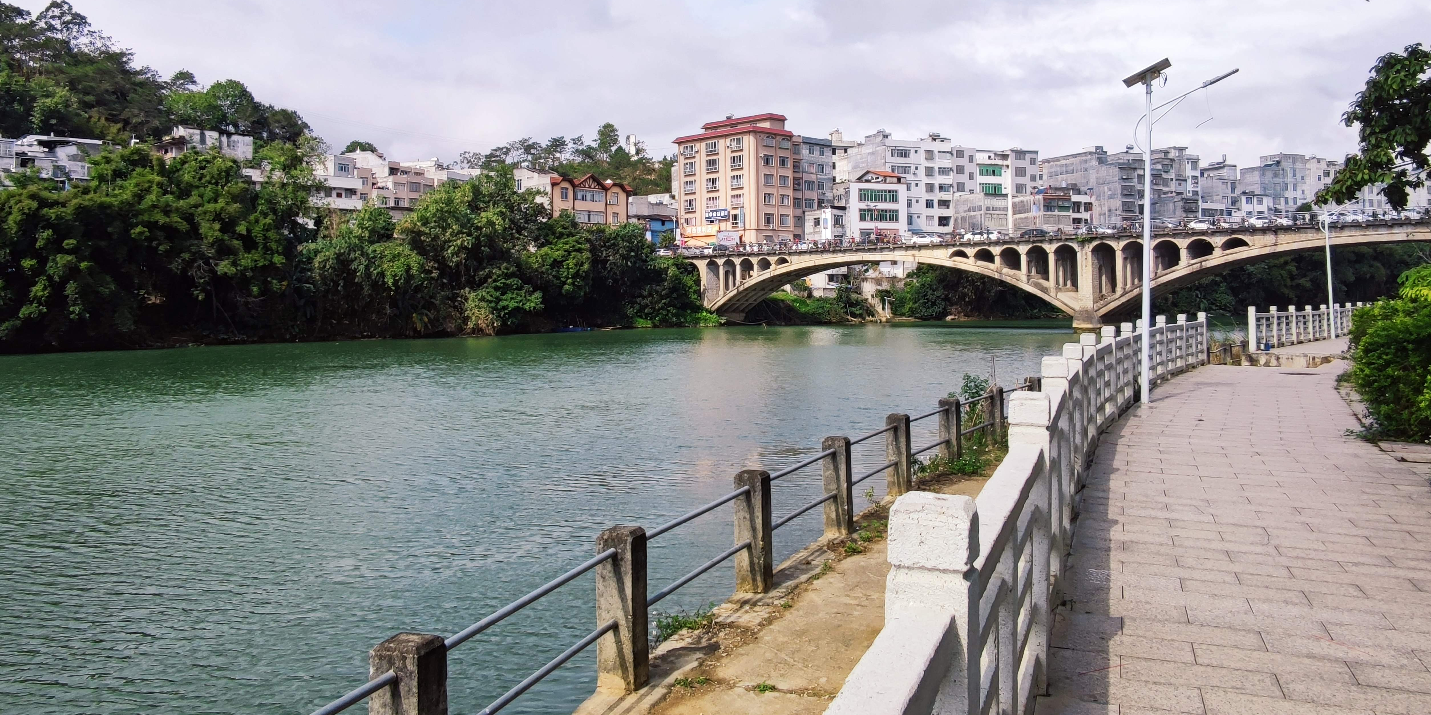 河堤公园