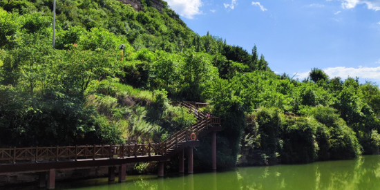 陕西延安黄龙穆柯寨步道风景区