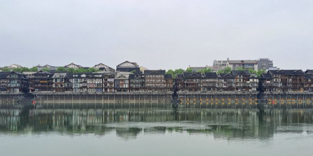索子街吊脚楼