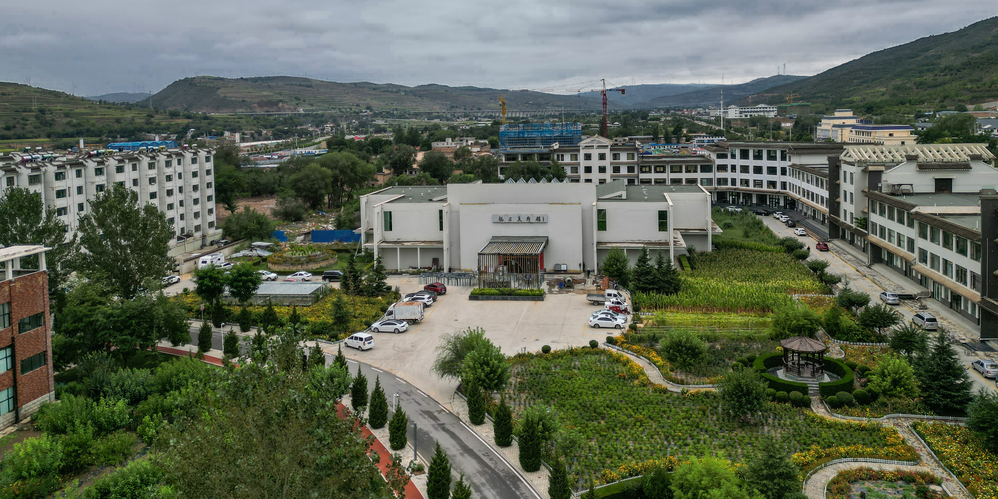 悦心国际书画村