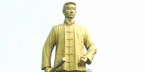 顾正红铜像