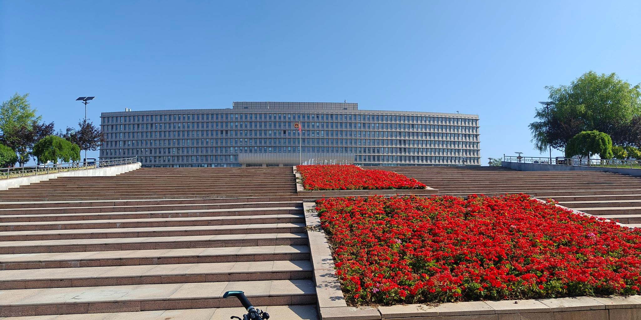 东胜区人民政府