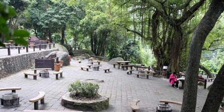 Lion Rock Park Barbecue Area