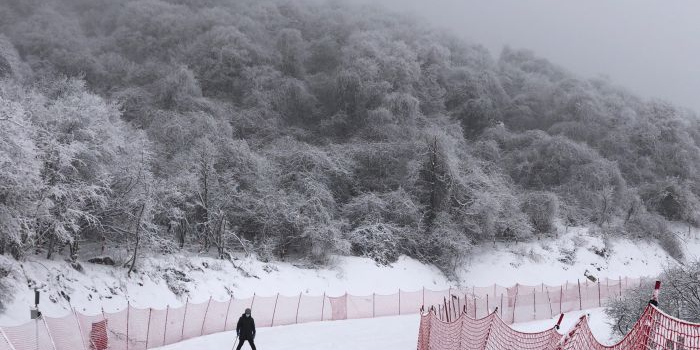 鳌山雪场