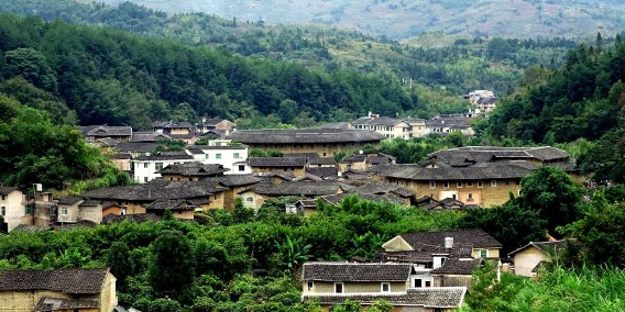 洪坑土楼民宿文化村