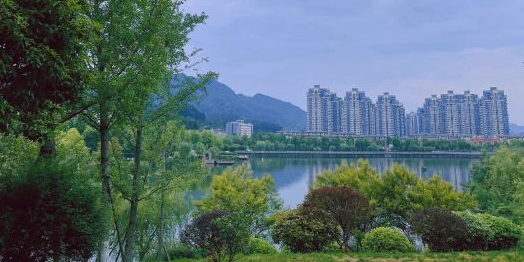 天鹅湖人民公园