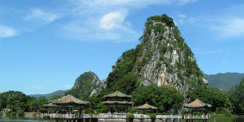 水月岩风景区