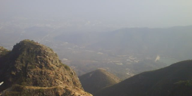 莲花山
