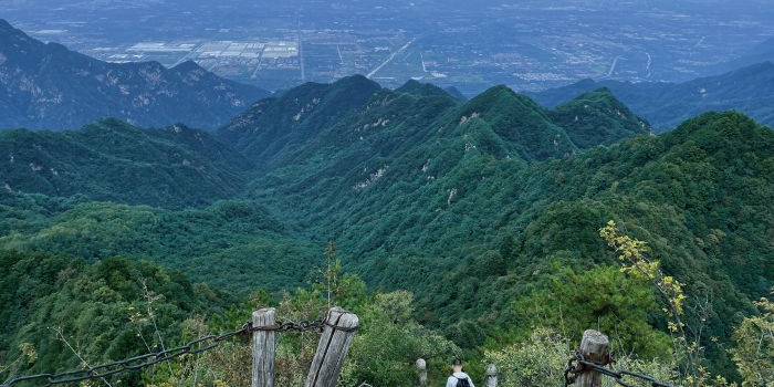 太平峪村口