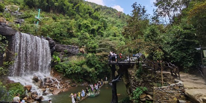 广东省清远市清新区笔架山旅游度假区