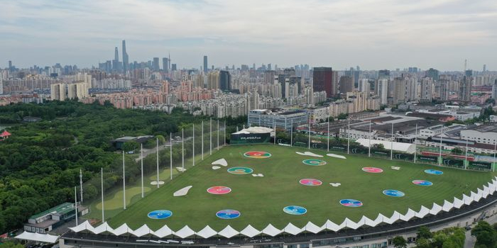 PLAYGOLF CLUB & RESTAURANT