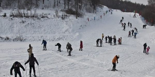 金霖深林公园滑雪场