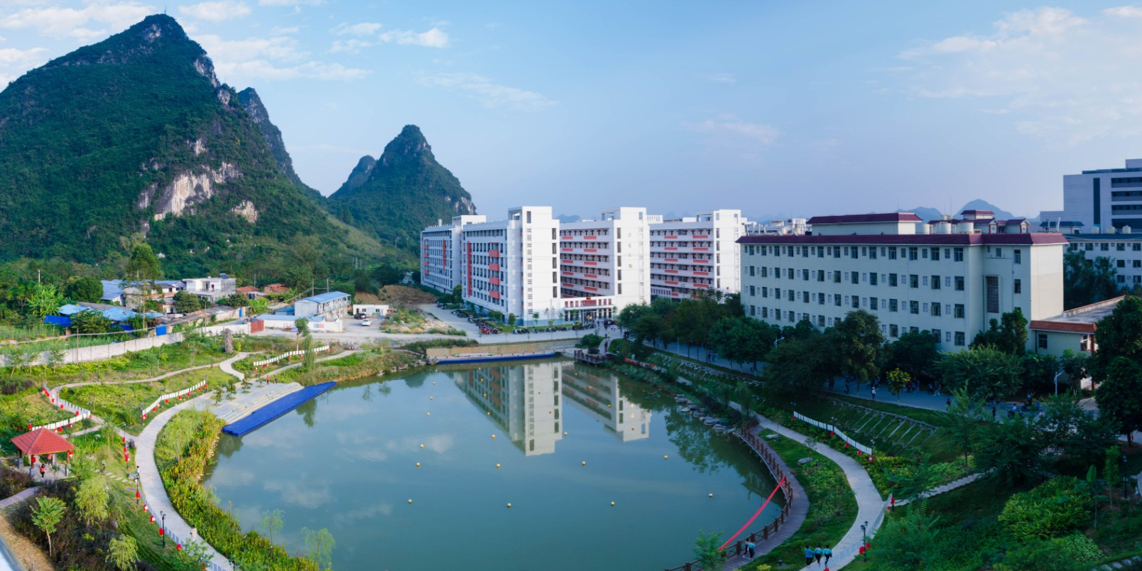 河池学院-北门