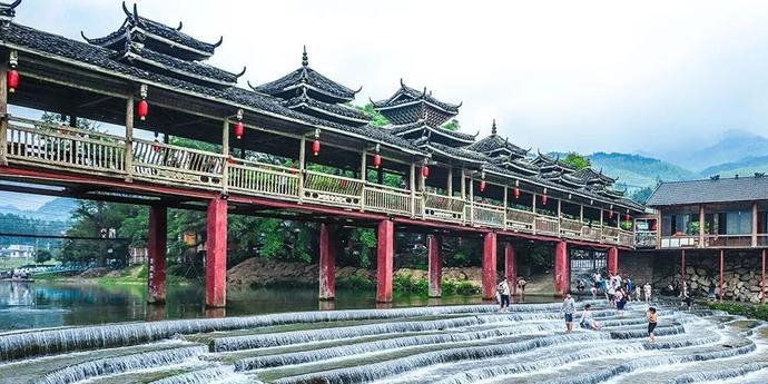 广西壮族自治区柳州市融水苗族自治县香粉乡雨卜苗寨景区