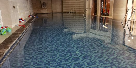 冠动力游泳俱乐部(棕榈泉国际公寓店)