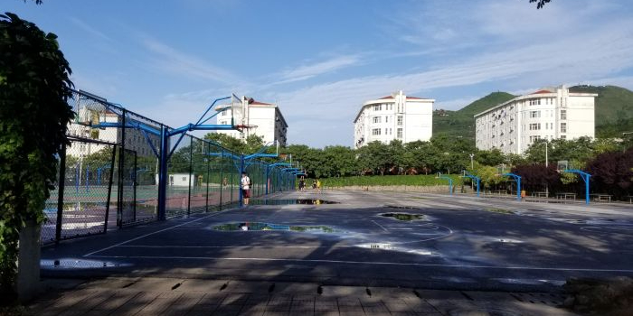 西安科技大学-西篮球场(临潼校区)