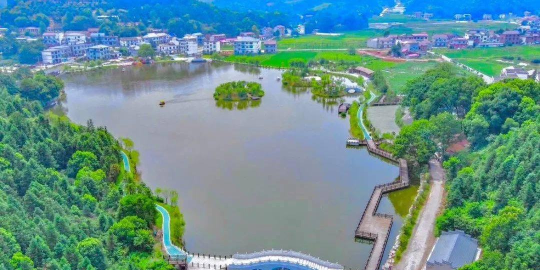 小西湖垂钓园-地上停车场