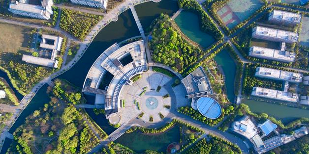 湖北经济学院