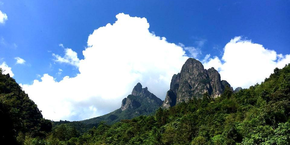 阿婆山旅游景区区