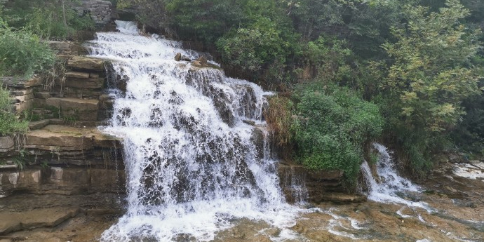 峨庄瀑布群风经区