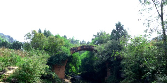 西南界洞峡谷风景区