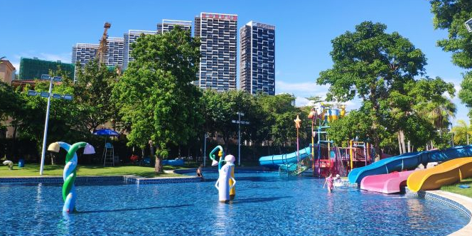 合正东部湾水上乐园