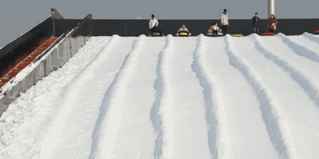 幸福农场冰雪小镇
