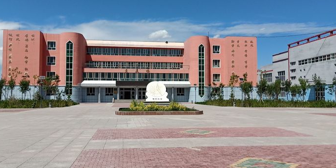 第五师塔斯海八十九团中学
