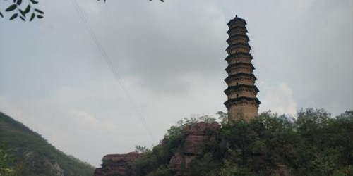 百家岩景区-孝女塔