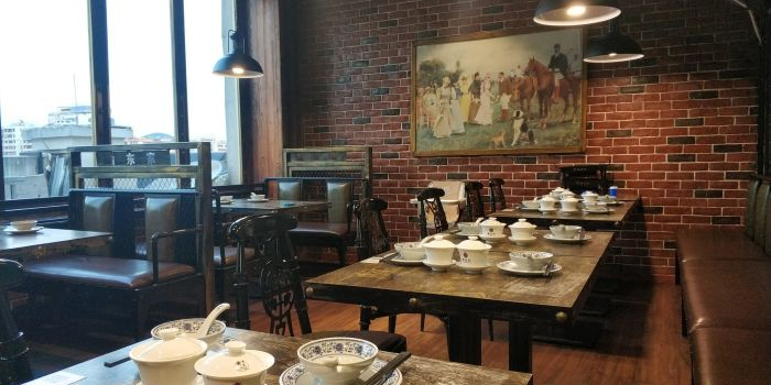 渝东家酸菜鱼(百年东街店)