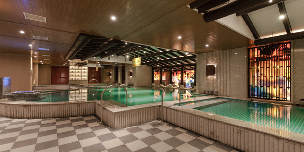 易德东温泉酒店(星耀天地店)