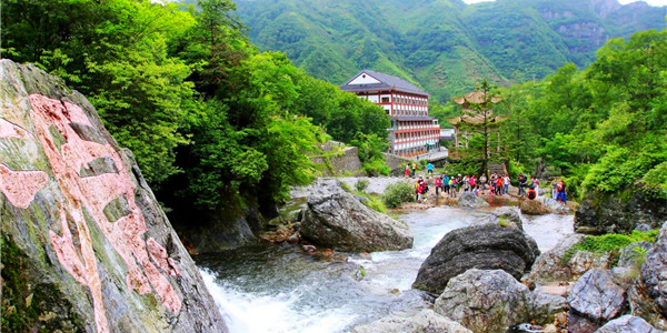 龙门峡市景区