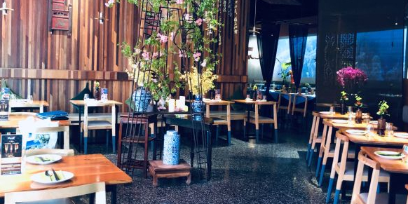 六月半湖南湘鲜馆(嘉里中心店)