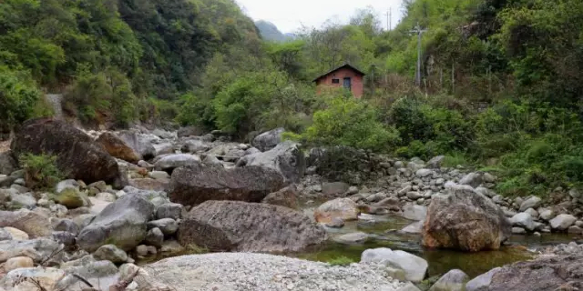 汉中市留坝县龙潭坝沟东