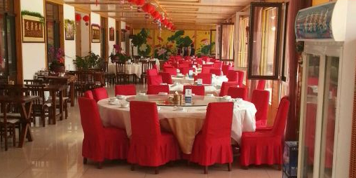 鸿运来美食府(鸿运街店)