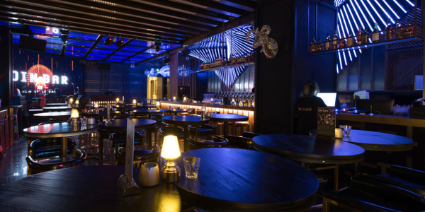 香洲区 >> 美食标签: 酒吧美食休闲娱乐 oin bar(富华里店)共多少人