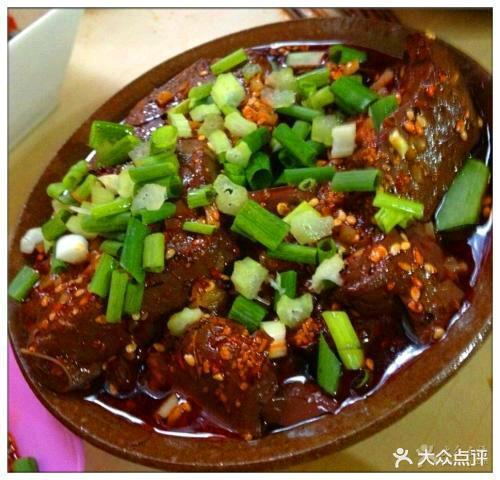 易老四跷脚牛肉(人民西路店)