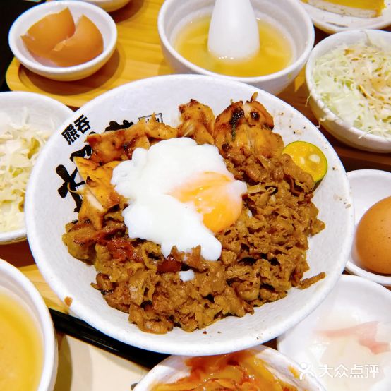 熊吞·一碗丼烧肉饭(万达广场淮安水渡口店)