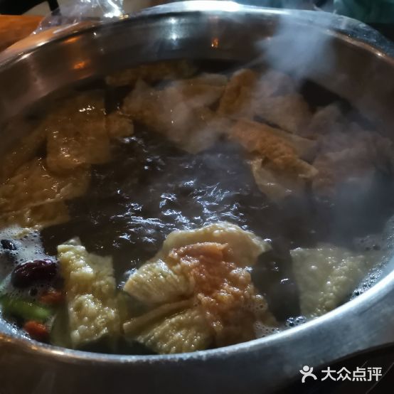 音乐洞穴餐厅