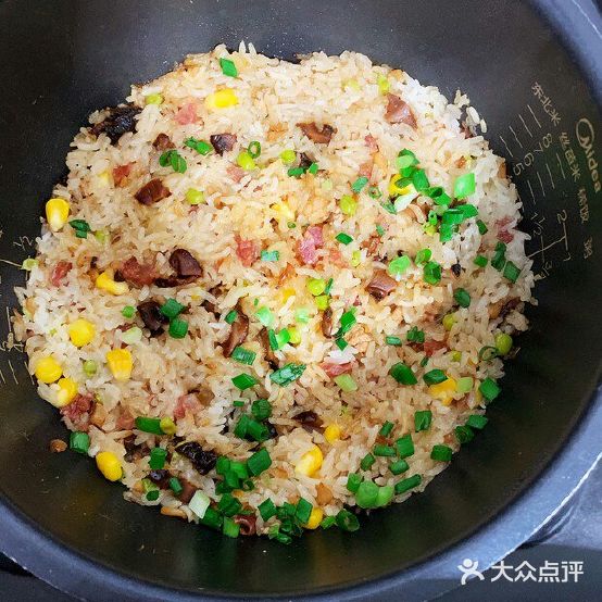 粒粒香广东煲仔饭兴(小港店)