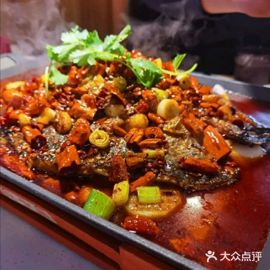 百惠美食街(彩云城西区店)