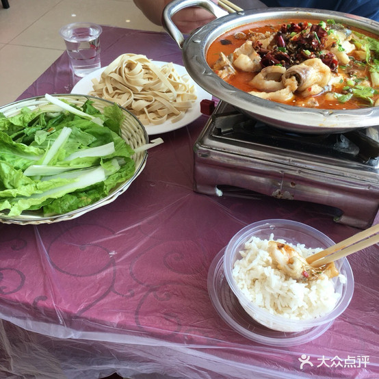 金阳光美食城(桂花名居店)