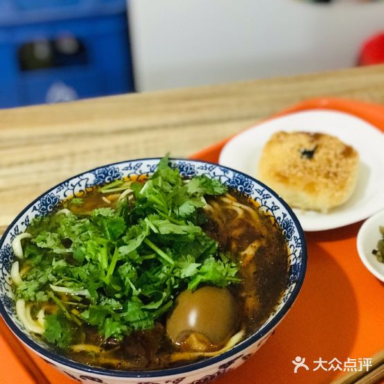 春色牛肉面馆(东至路店)