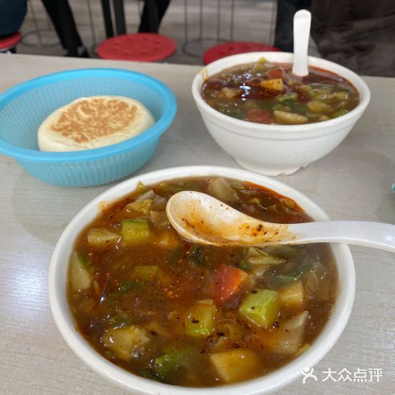 老韩家腊牛羊夹馍肉丸胡辣汤(宝鸡店)